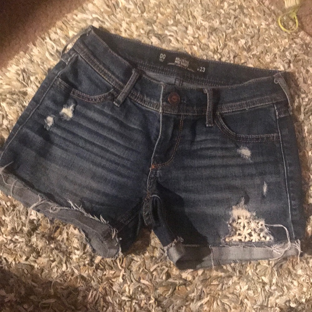 Size 00, W 23
